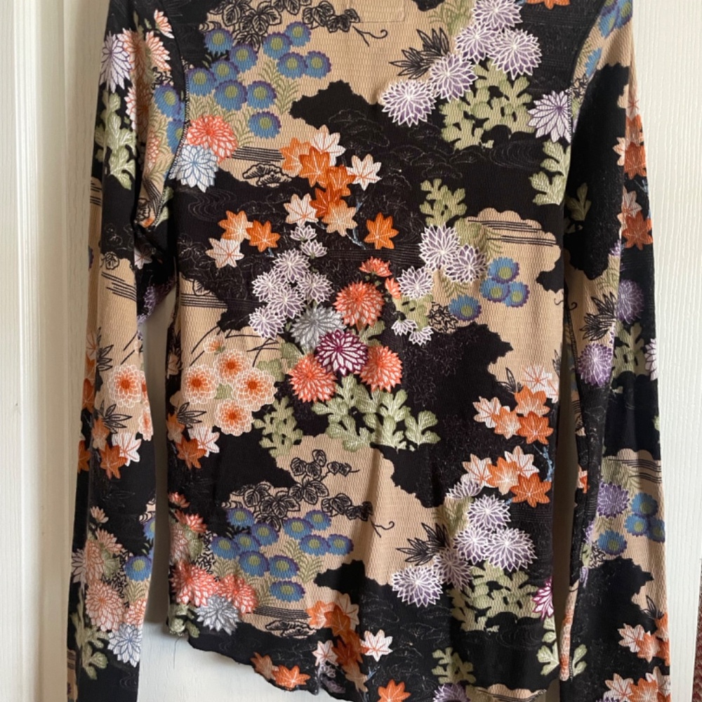 Awesome and Rare Lucky Brand Top - Picture 4 of 5